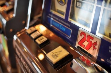 akivili live dealer chat interface and transparent payout calculation display